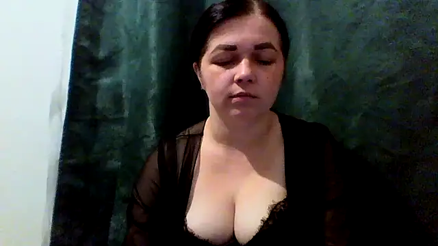 Vitalina282128 online show from 06-08-26, 05:02