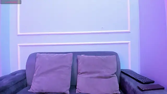 Snapshot of NattyTrainor chatting on 11-22-25, 08:08 NattyTrainor online show from 11-22-25, 08:08