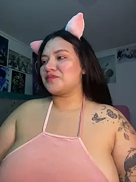 Snapshot of Just_danna chatting on 05-03-26, 04:51 Just danna online show from 05-03-26, 04:51