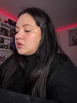 Snapshot of Just_danna chatting on 06-16-26, 04:37 Just danna online show from 06-16-26, 04:37