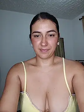 Snapshot of ViolettaWalton1 chatting on 12-23-25, 03:37 ViolettaWalton1 online show from 12-23-25, 03:37