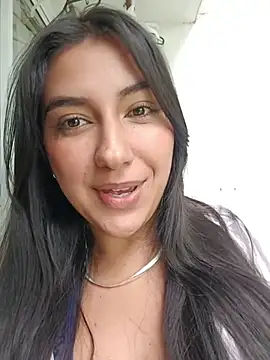 Snapshot of ViolettaWalton1 chatting on 06-18-26, 02:32 ViolettaWalton1 online show from 06-18-26, 02:32