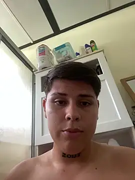 luisDi07 online show from 11-10-25, 07:35