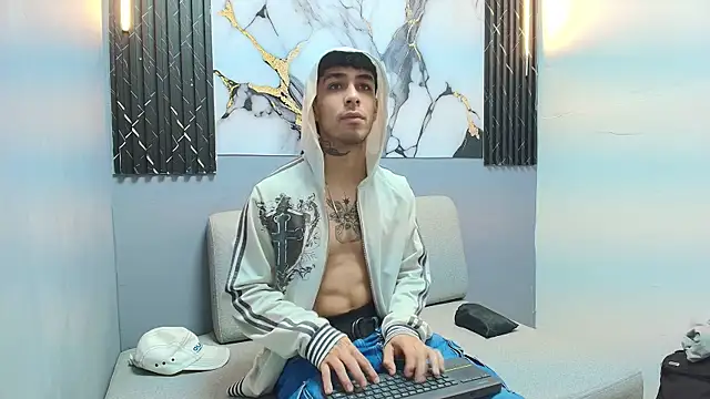 Snapshot of Aethon_noir chatting on 11-12-25, 01:55 Aethon noir online show from 11-12-25, 01:55