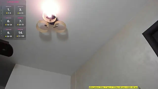 Snapshot of foxx_giirl chatting on 04-26-26, 04:54 foxx giirl online show from 04-26-26, 04:54