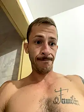 Snapshot of Lucasjandre chatting on 11-21-25, 09:57 Lucasjandre online show from 11-21-25, 09:57