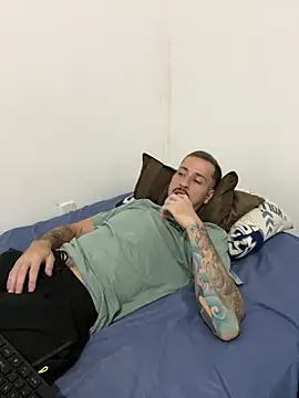 Snapshot of Lucasjandre chatting on 11-29-25, 12:24 Lucasjandre online show from 11-29-25, 12:24