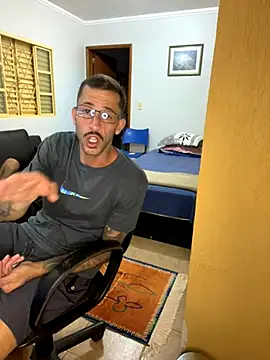 Snapshot of Lucasjandre chatting on 12-01-25, 10:15 Lucasjandre online show from 12-01-25, 10:15