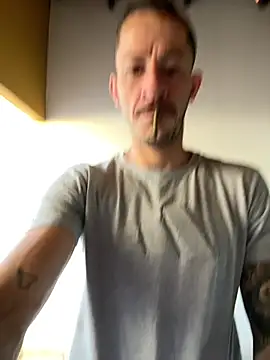 Snapshot of Lucasjandre chatting on 01-12-26, 09:47 Lucasjandre online show from 01-12-26, 09:47