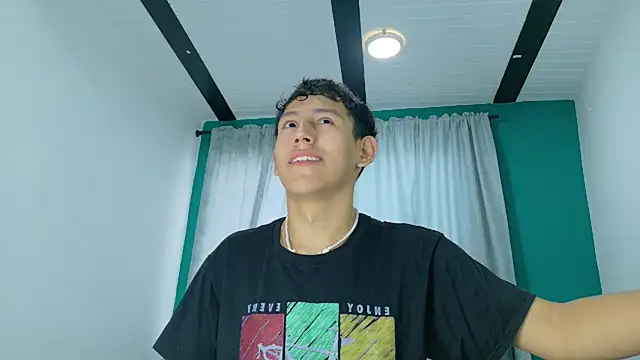 FelipeGonzalezz online show from 11-30-25, 12:31