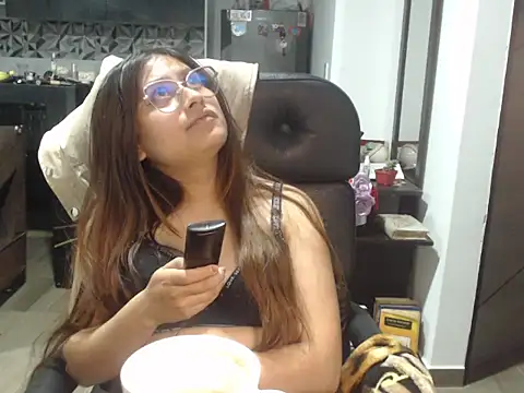 Snapshot of amatista_katzenn chatting on 02-06-26, 03:33 amatista katzenn online show from 02-06-26, 03:33