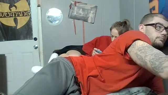 Snapshot of sexxxilexxxi44 chatting on 03-08-26, 07:17 sexxxilexxxi44 online show from 03-08-26, 07:17