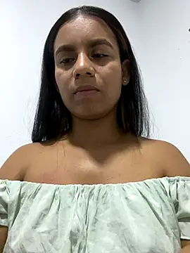 Snapshot of lineichun1708 chatting on 11-24-25, 02:22 lineichun1708 online show from 11-24-25, 02:22