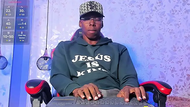 Snapshot of mike_aly chatting on 12-01-25, 12:21 mike aly online show from 12-01-25, 12:21