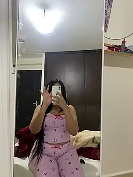 Snapshot of Doha-38 chatting on 05-13-26, 02:53 Doha-38 online show from 05-13-26, 02:53
