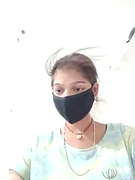 Mohnicute online show from 04-22-26, 07:26