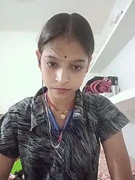 Mohnicute online show from 05-13-26, 07:22