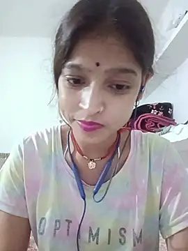 Mohnicute online show from 05-18-26, 09:09