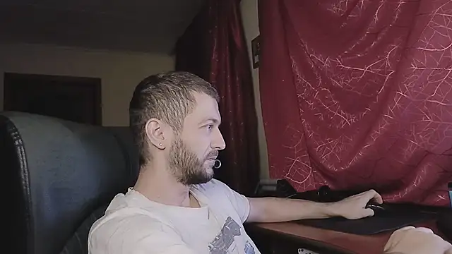 Snapshot of 333Alone_in_theDark777 chatting on 11-23-25, 04:51 333Alone in theDark777 online show from 11-23-25, 04:51