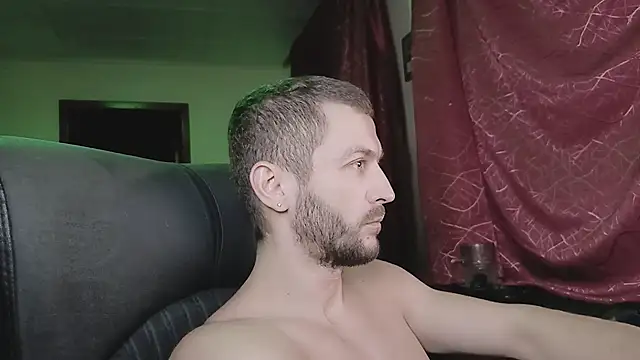 Snapshot of 333Alone_in_theDark777 chatting on 11-24-25, 04:56 333Alone in theDark777 online show from 11-24-25, 04:56