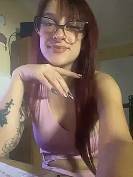 Snapshot of Taurina0105 chatting on 05-15-26, 03:46 Taurina0105 online show from 05-15-26, 03:46