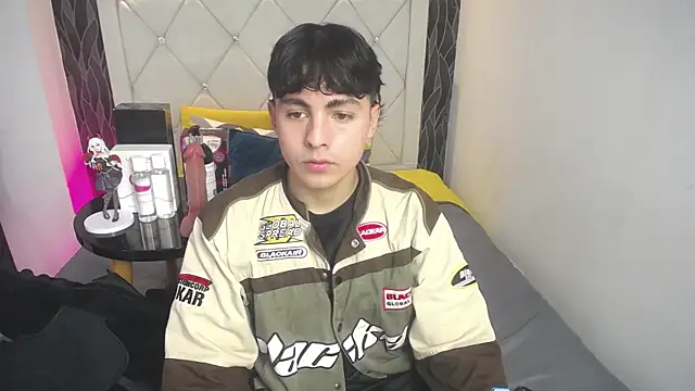 Samu FoXXX online show from 11-14-25, 08:18