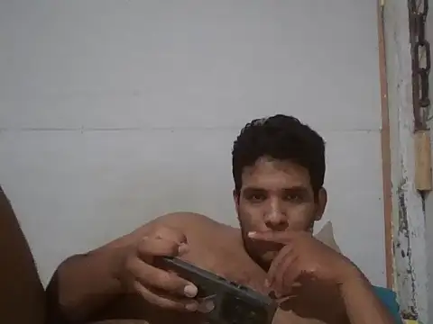 Snapshot of josecamsex27 chatting on 01-17-26, 04:17 josecamsex27 online show from 01-17-26, 04:17