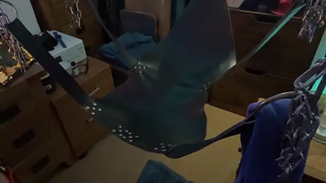 Snapshot of LeatherSdaddy chatting on 11-26-25, 05:58 LeatherSdaddy online show from 11-26-25, 05:58