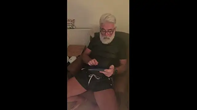 Snapshot of LeatherSdaddy chatting on 12-01-25, 07:08 LeatherSdaddy online show from 12-01-25, 07:08