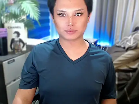 Snapshot of UrGoddess_Sofia chatting on 02-13-26, 03:41 UrGoddess Sofia online show from 02-13-26, 03:41