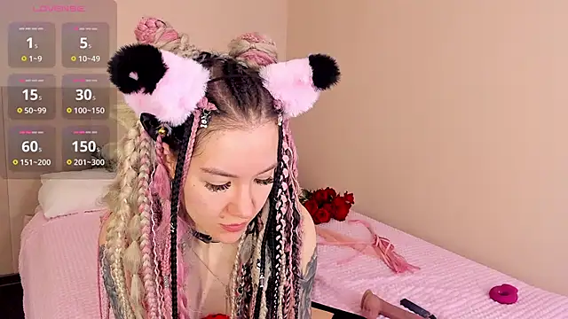 Snapshot of Lina_Moony chatting on 12-03-25, 02:30 Lina Moony online show from 12-03-25, 02:30