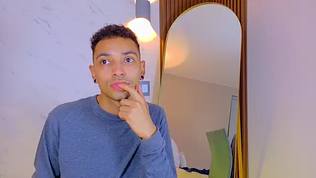 Snapshot of Imtavo chatting on 01-07-26, 10:23 Imtavo online show from 01-07-26, 10:23