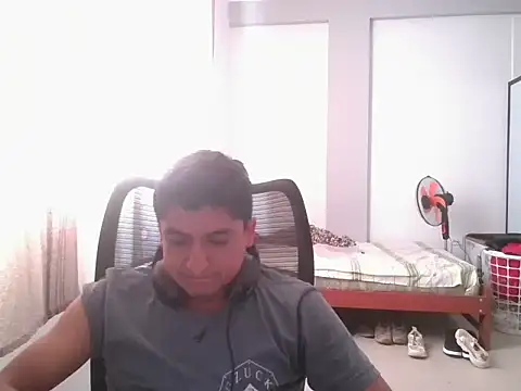 Snapshot of romdem chatting on 03-02-26, 08:26 romdem online show from 03-02-26, 08:26