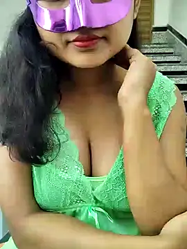 Snapshot of Hot-ruma chatting on 11-16-25, 03:34 Hot-ruma online show from 11-16-25, 03:34