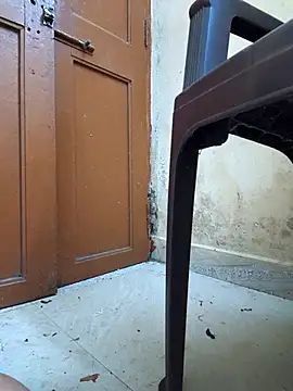 Snapshot of Varshatamil chatting on 11-24-25, 08:08 Varshatamil online show from 11-24-25, 08:08