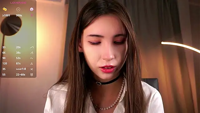 NanceeWestaway online show from 12-15-25, 06:01