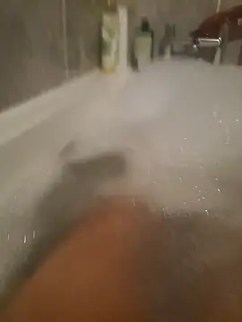 Snapshot of Adam11699 chatting on 12-17-25, 06:58 Adam11699 online show from 12-17-25, 06:58