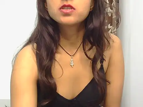 Snapshot of Anika_Singh chatting on 12-15-25, 07:40 Anika Singh online show from 12-15-25, 07:40