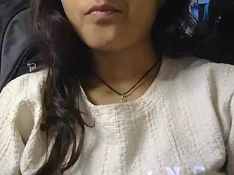 Snapshot of Anika_Singh chatting on 02-10-26, 02:21 Anika Singh online show from 02-10-26, 02:21