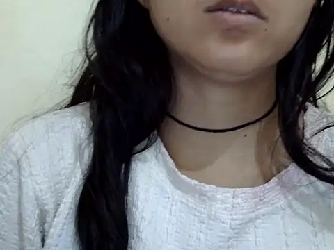 Snapshot of Anika_Singh chatting on 03-04-26, 05:24 Anika Singh online show from 03-04-26, 05:24