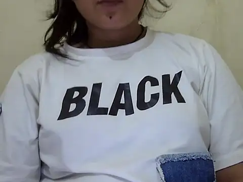 Anika Singh online show from 06-13-26, 02:48