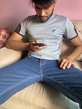 hotyyyyjonny online show from 05-22-26, 04:08