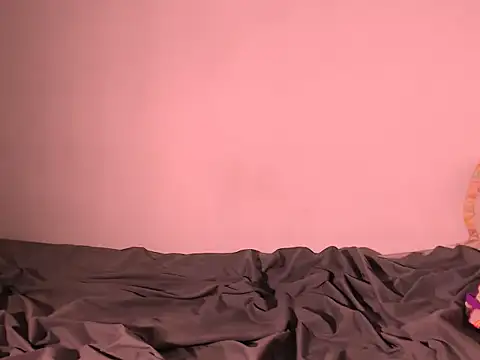 Snapshot of Sweeteboneycherry chatting on 11-23-25, 12:21 Sweeteboneycherry online show from 11-23-25, 12:21