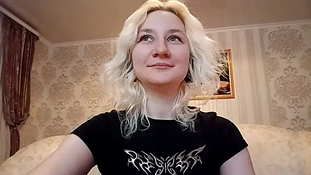 KyokoAck online show from 11-25-25, 03:01