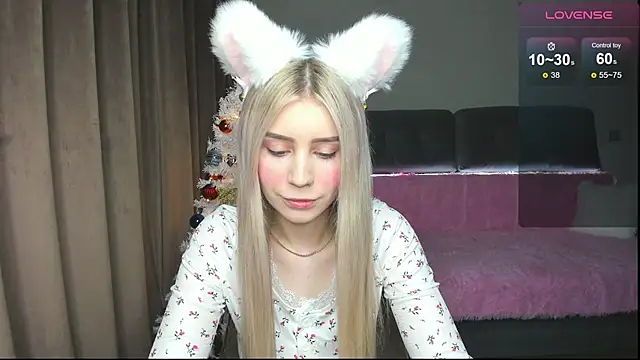 Olivia1Taylor1 online show from 12-18-25, 09:37