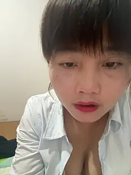 Nuomi6 online show from 04-05-26, 02:47