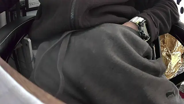 Chrisatmiami online show from 11-18-25, 02:43