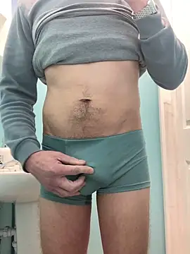 Snapshot of funguy19782 chatting on 12-21-25, 09:49 funguy19782 online show from 12-21-25, 09:49