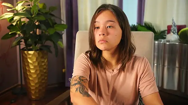 ArleenVizena online show from 11-16-25, 11:27