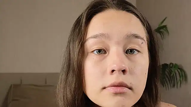 ArleenVizena online show from 11-22-25, 03:00